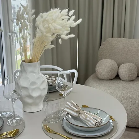 Cashmere - Airport Katowice-pyrzowice Siewierz