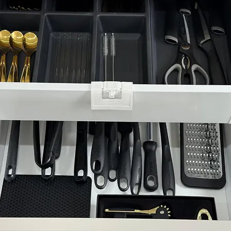 Cashmere - Airport Katowice-pyrzowice Siewierz