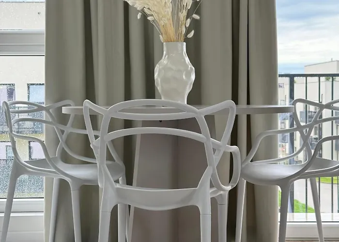 Cashmere - Airport Katowice-pyrzowice Siewierz